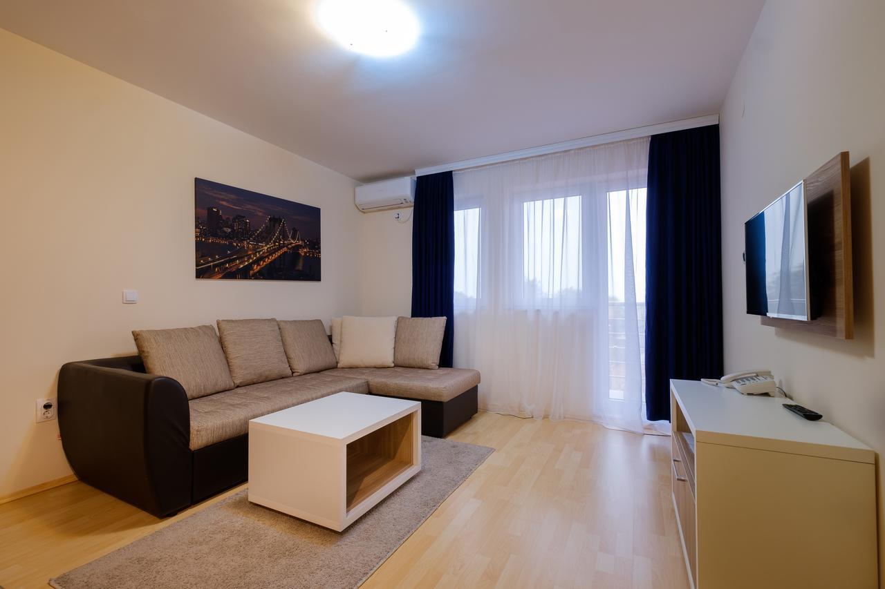 Airport Hotel Garni Belgrado Exterior foto
