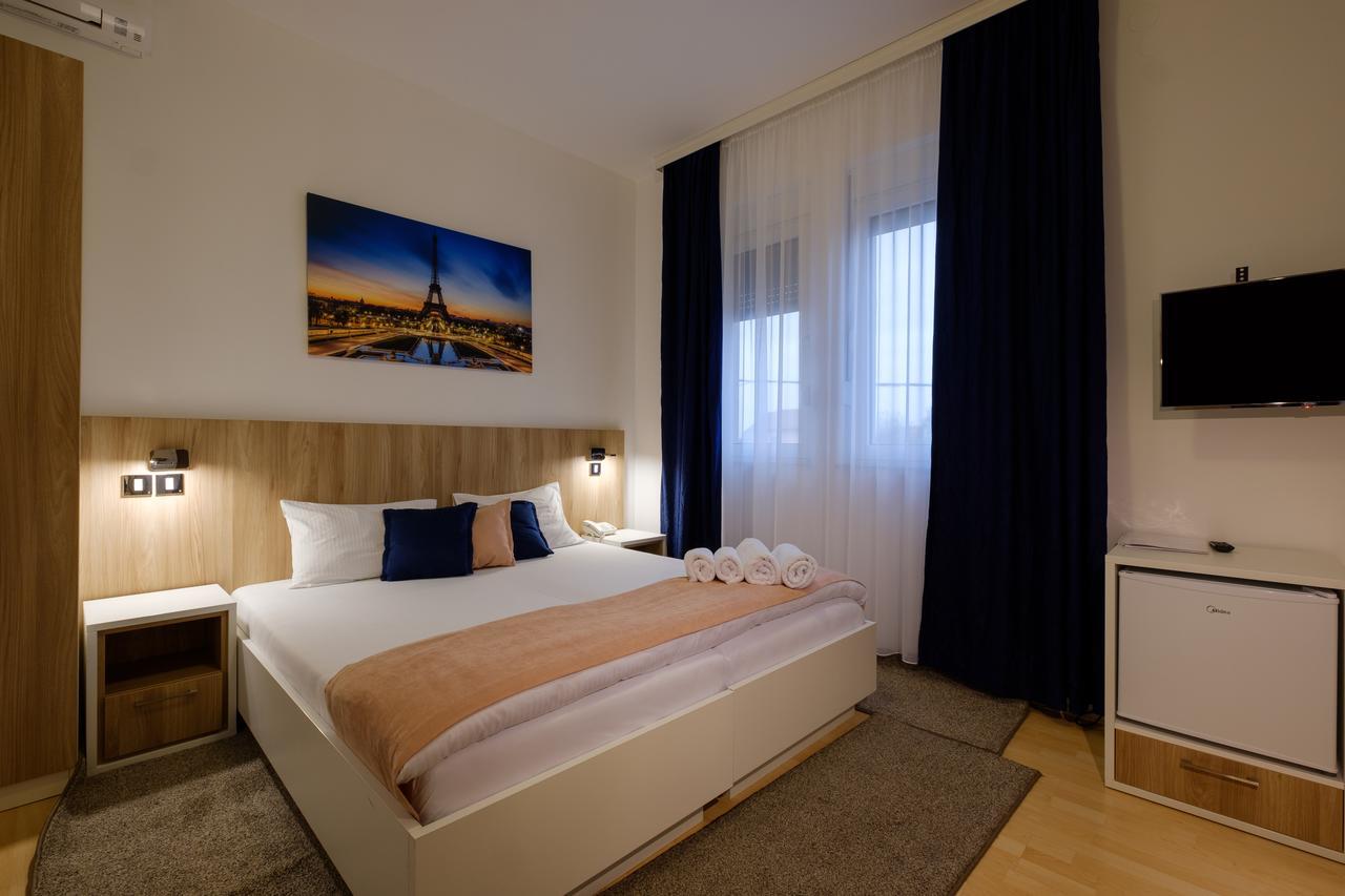 Airport Hotel Garni Belgrado Exterior foto